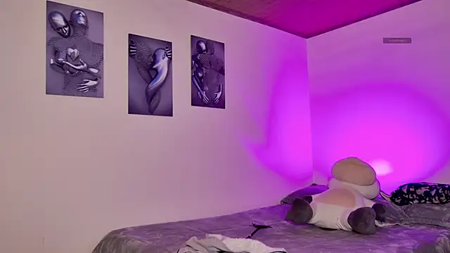 Snapshot of miku_st chatting on November 2025 04:31:02 PM miku st online show from November 2025 04:31:02 PM