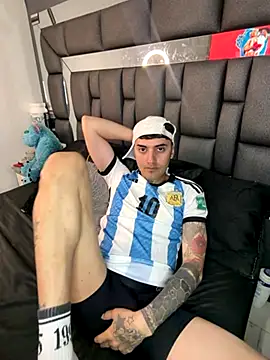 Williamlo online show from November 2025 03:52:02 AM