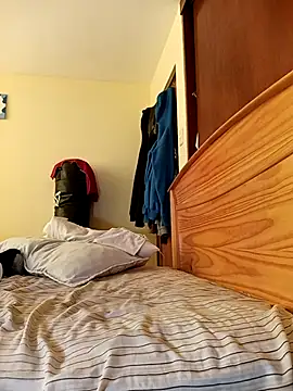 ItaloFitBoy25 online show from November 2025 02:28:02 PM