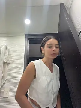 Snapshot of violeta365 chatting on July 2026 08:33:02 PM violeta365 online show from July 2026 08:33:02 PM