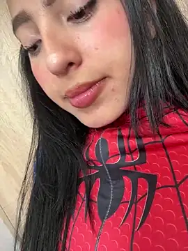 Snapshot of kitty_oficiall chatting on October 2025 06:47:01 AM kitty oficiall online show from October 2025 06:47:01 AM