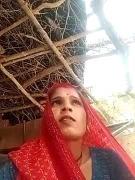 Snapshot of queen_sonam chatting on October 2025 07:53:01 AM queen sonam online show from October 2025 07:53:01 AM