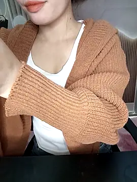 Fish yellow online show from November 2025 02:23:02 AM