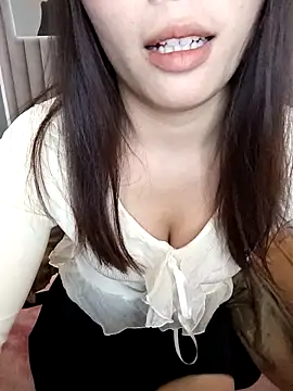 Fish yellow online show from November 2025 02:22:01 AM