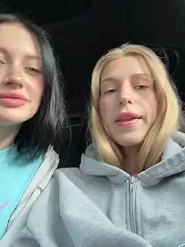kira mia online show from June 2026 03:50:02 PM
