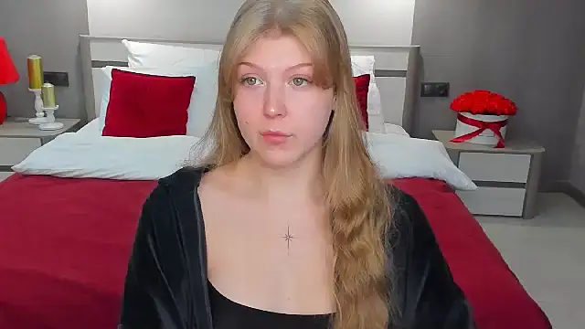 Stella Light online show from December 2025 04:06:01 AM