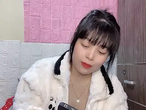 Snapshot of Butterfly_kee chatting on November 2025 02:53:02 PM Butterfly kee online show from November 2025 02:53:02 PM