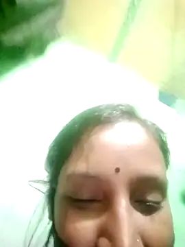 Snapshot of Rutika-G chatting on November 2025 01:12:02 PM Rutika-G online show from November 2025 01:12:02 PM