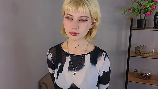 Jasmi Yets online show from October 2025 08:26:01 AM