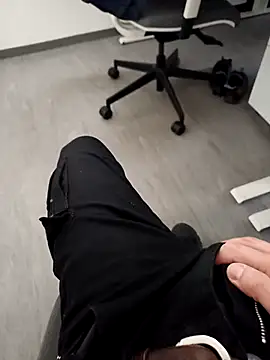 FacelesssLove online show from March 2026 06:02:02 AM