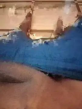 Snapshot of HeatableRevan chatting on March 2026 01:39:01 PM HeatableRevan online show from March 2026 01:39:01 PM