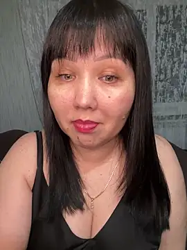 Snapshot of Love__Mom chatting on March 2026 10:02:02 PM Love Mom online show from March 2026 10:02:02 PM