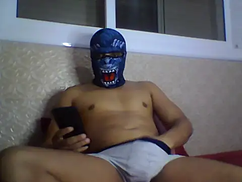 Snapshot of thehardmoroccan93 chatting on October 2025 02:24:02 PM thehardmoroccan93 online show from October 2025 02:24:02 PM