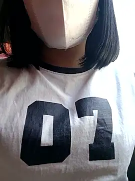 Mina-02 online show from May 2026 07:05:01 AM