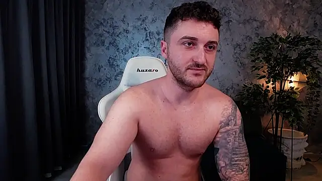 Snapshot of Ethan__S chatting on December 2024 05:37:01 AM Ethan S online show from December 2024 05:37:01 AM