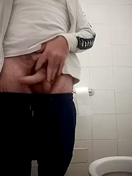 Snapshot of Romaeterna_ chatting on October 2025 05:39:01 PM Romaeterna online show from October 2025 05:39:01 PM