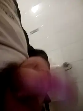 Snapshot of Romaeterna_ chatting on November 2025 05:12:02 PM Romaeterna online show from November 2025 05:12:02 PM