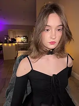 Snapshot of AngieFae_ chatting on January 2026 12:05:01 AM AngieFae online show from January 2026 12:05:01 AM