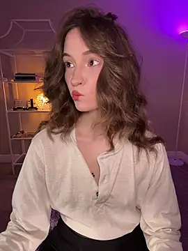 Snapshot of AngieFae_ chatting on January 2026 06:18:02 AM AngieFae online show from January 2026 06:18:02 AM