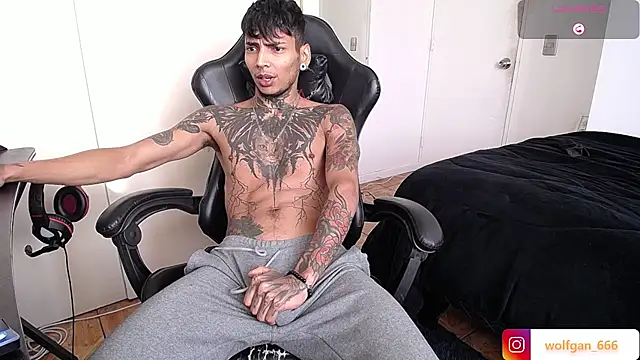 Snapshot of nathan_aress6666 chatting on June 2026 07:51:02 PM nathan aress6666 online show from June 2026 07:51:02 PM