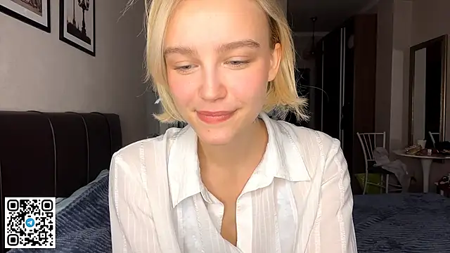 Snapshot of MelodyImam chatting on October 2025 02:35:02 PM MelodyImam online show from October 2025 02:35:02 PM