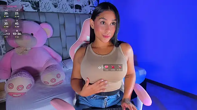 Snapshot of sofialaurentxox chatting on November 2025 09:04:01 PM sofialaurentxox online show from November 2025 09:04:01 PM