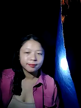 Snapshot of lisa-bae00 chatting on October 2025 09:42:02 PM lisa-bae00 online show from October 2025 09:42:02 PM