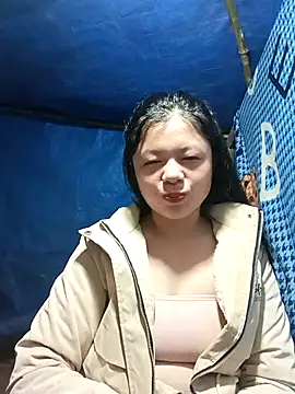 Snapshot of lisa-bae00 chatting on November 2025 10:20:02 PM lisa-bae00 online show from November 2025 10:20:02 PM