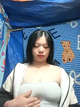 Snapshot of lisa-bae00 chatting on November 2025 10:34:02 PM lisa-bae00 online show from November 2025 10:34:02 PM