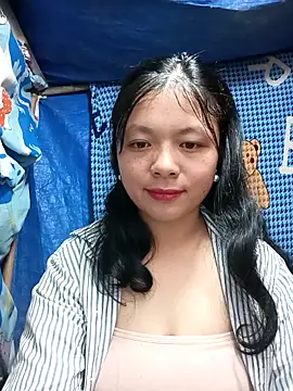 Snapshot of lisa-bae00 chatting on November 2025 10:19:01 AM lisa-bae00 online show from November 2025 10:19:01 AM