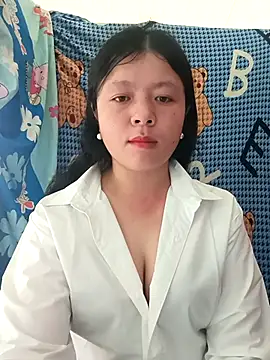 lisa-bae00 online show from April 2026 01:04:01 AM