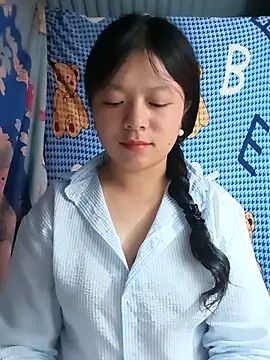 Snapshot of lisa-bae00 chatting on June 2026 01:54:02 PM lisa-bae00 online show from June 2026 01:54:02 PM