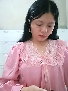 Snapshot of lisa-bae00 chatting on June 2026 01:02:02 PM lisa-bae00 online show from June 2026 01:02:02 PM