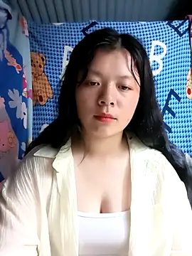 lisa-bae00 online show from July 2026 12:51:01 PM