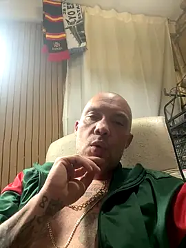 Snapshot of gitanoMad chatting on November 2025 07:46:02 PM gitanoMad online show from November 2025 07:46:02 PM