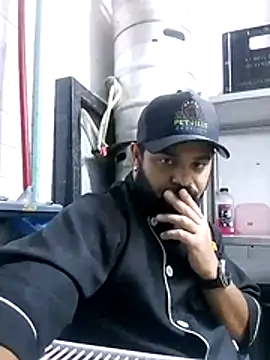 Snapshot of Sfdocom chatting on November 2025 01:29:01 AM Sfdocom online show from November 2025 01:29:01 AM