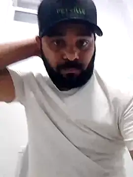 Snapshot of Sfdocom chatting on November 2025 09:58:01 PM Sfdocom online show from November 2025 09:58:01 PM