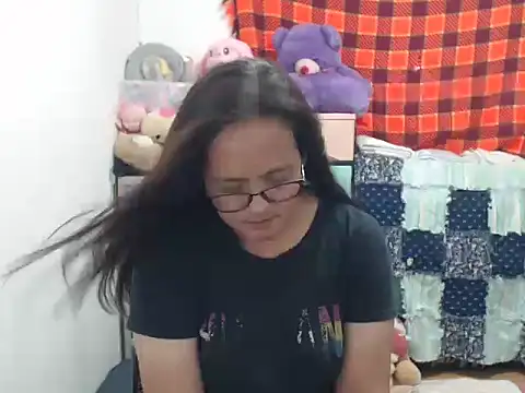 Snapshot of Kinkybela2025 chatting on November 2025 02:20:01 AM Kinkybela2025 online show from November 2025 02:20:01 AM