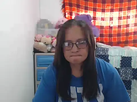 Snapshot of Kinkybela2025 chatting on November 2025 11:10:02 PM Kinkybela2025 online show from November 2025 11:10:02 PM