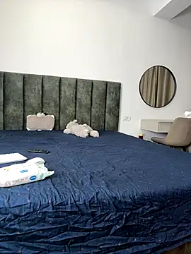 Snapshot of EllaSpark chatting on December 2025 07:14:02 AM EllaSpark online show from December 2025 07:14:02 AM