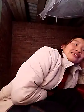 Snapshot of sowbibi chatting on November 2025 01:11:01 PM sowbibi online show from November 2025 01:11:01 PM