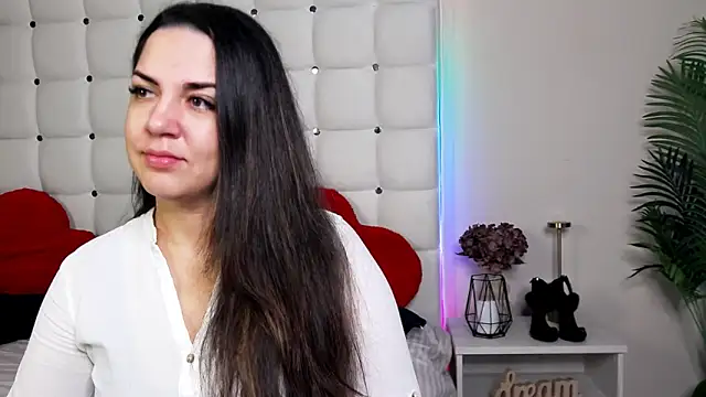 Snapshot of AlsouKass chatting on November 2025 06:23:01 AM AlsouKass online show from November 2025 06:23:01 AM