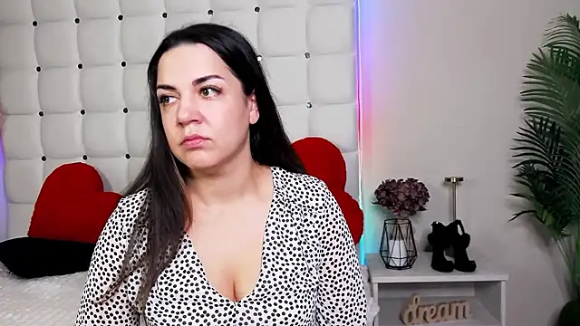 Snapshot of AlsouKass chatting on November 2025 06:45:01 AM AlsouKass online show from November 2025 06:45:01 AM