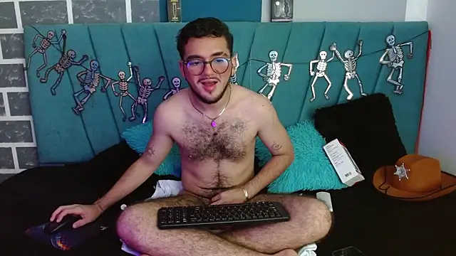 Zac Golden online show from October 2025 03:07:02 AM