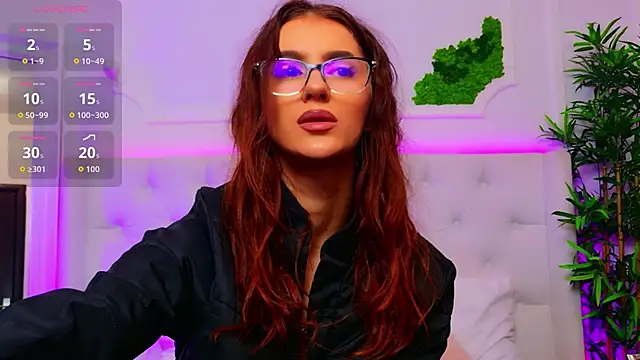 ElisaCharm online show from February 2026 03:33:01 AM