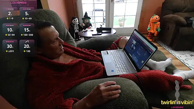 Snapshot of DoubleTrouble59 chatting on October 2025 02:29:01 PM DoubleTrouble59 online show from October 2025 02:29:01 PM