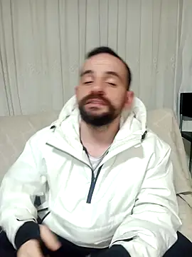 Snapshot of lazzzz09 chatting on November 2025 10:09:02 PM lazzzz09 online show from November 2025 10:09:02 PM