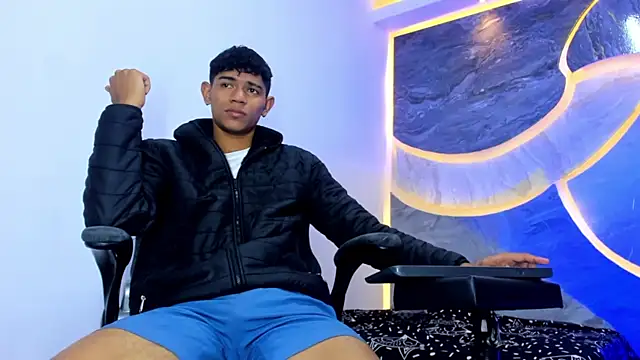 Snapshot of Sex_Boy_33_ chatting on December 2025 04:51:01 AM Sex Boy 33 online show from December 2025 04:51:01 AM