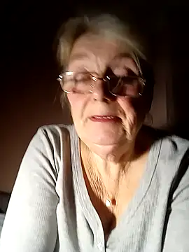 Snapshot of AmyLove353 chatting on October 2025 07:53:02 PM AmyLove353 online show from October 2025 07:53:02 PM