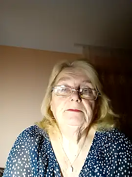 Snapshot of AmyLove353 chatting on November 2025 09:41:02 PM AmyLove353 online show from November 2025 09:41:02 PM